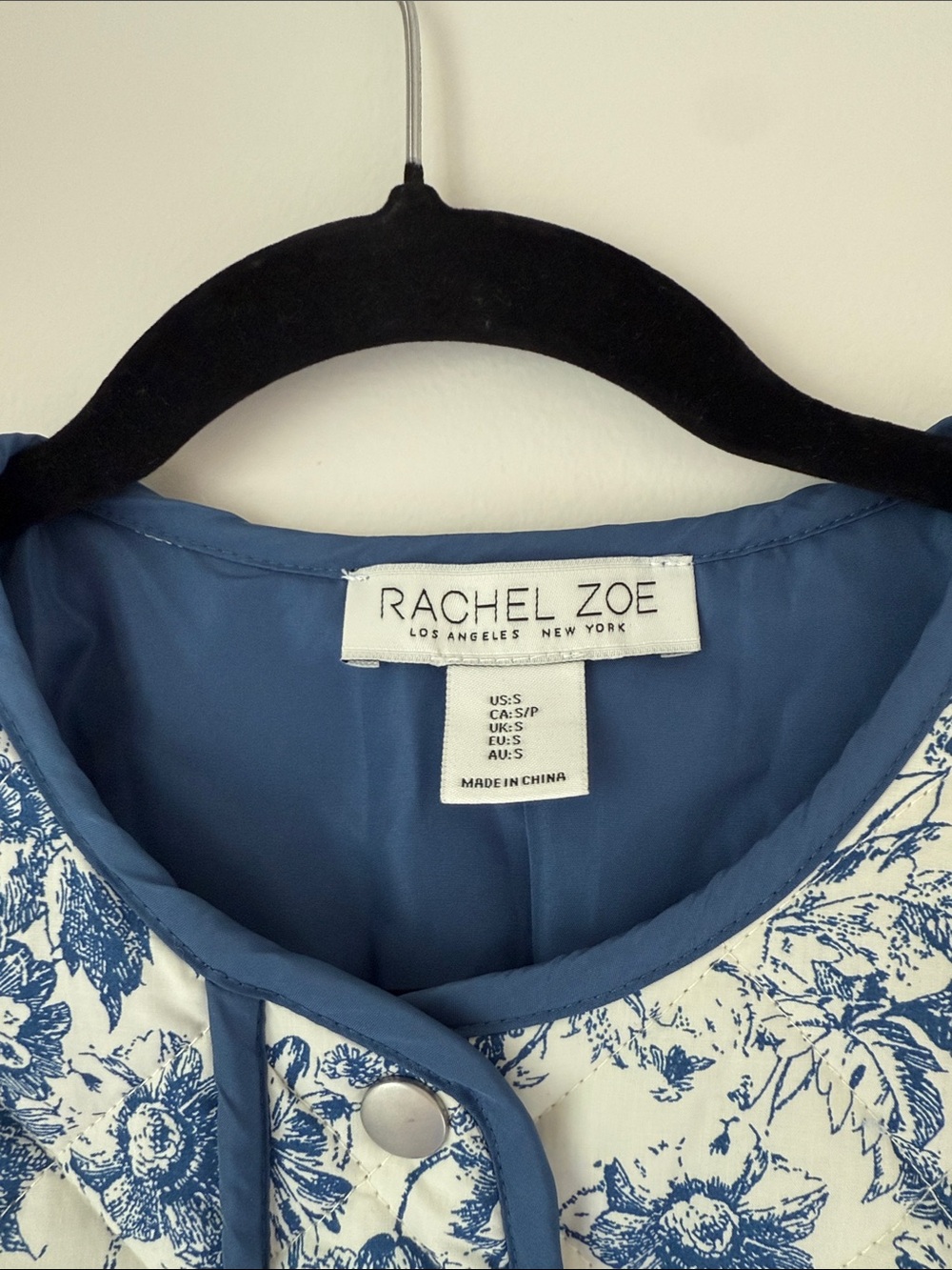 Rachel Zoe Blue and White Quilted Toile Jacket - Picture 4 of 5